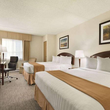 Travelodge By Wyndham Edmonton South Exterior foto